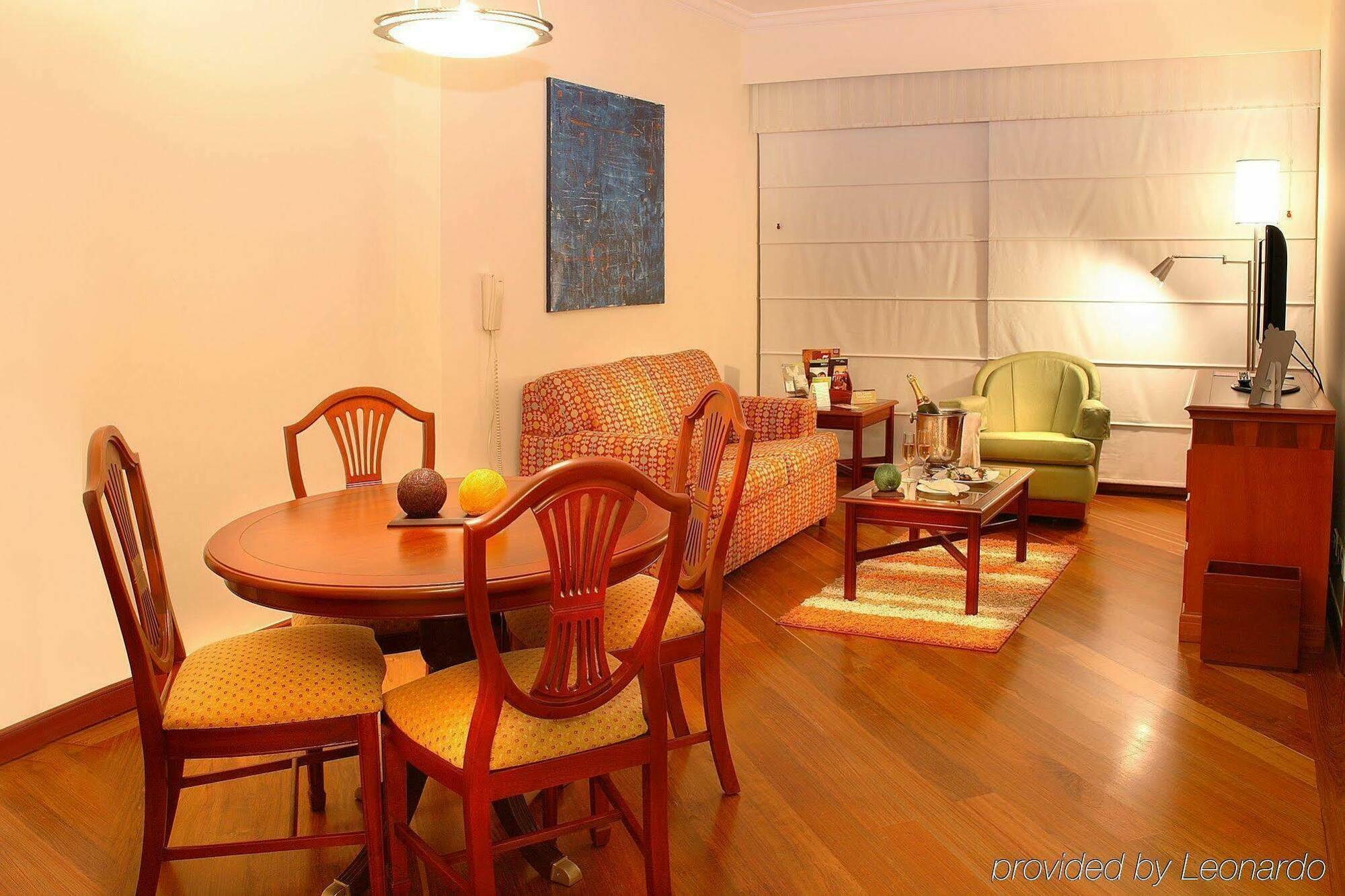 Hotel Nh Cali Royal Zimmer foto
